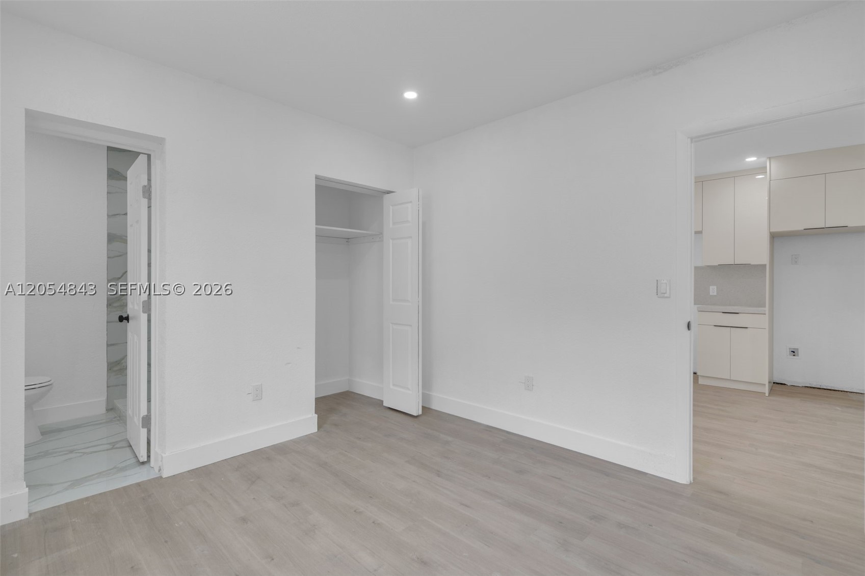 EVERGLADES AVE HEIGHTS AD - Residential