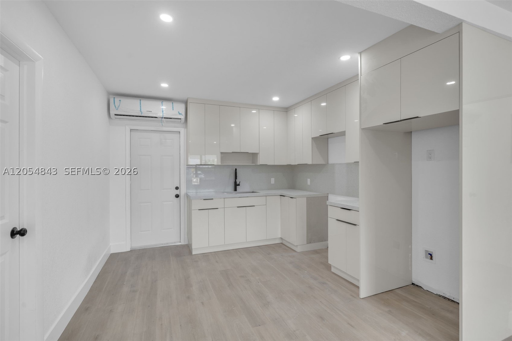 EVERGLADES AVE HEIGHTS AD - Residential