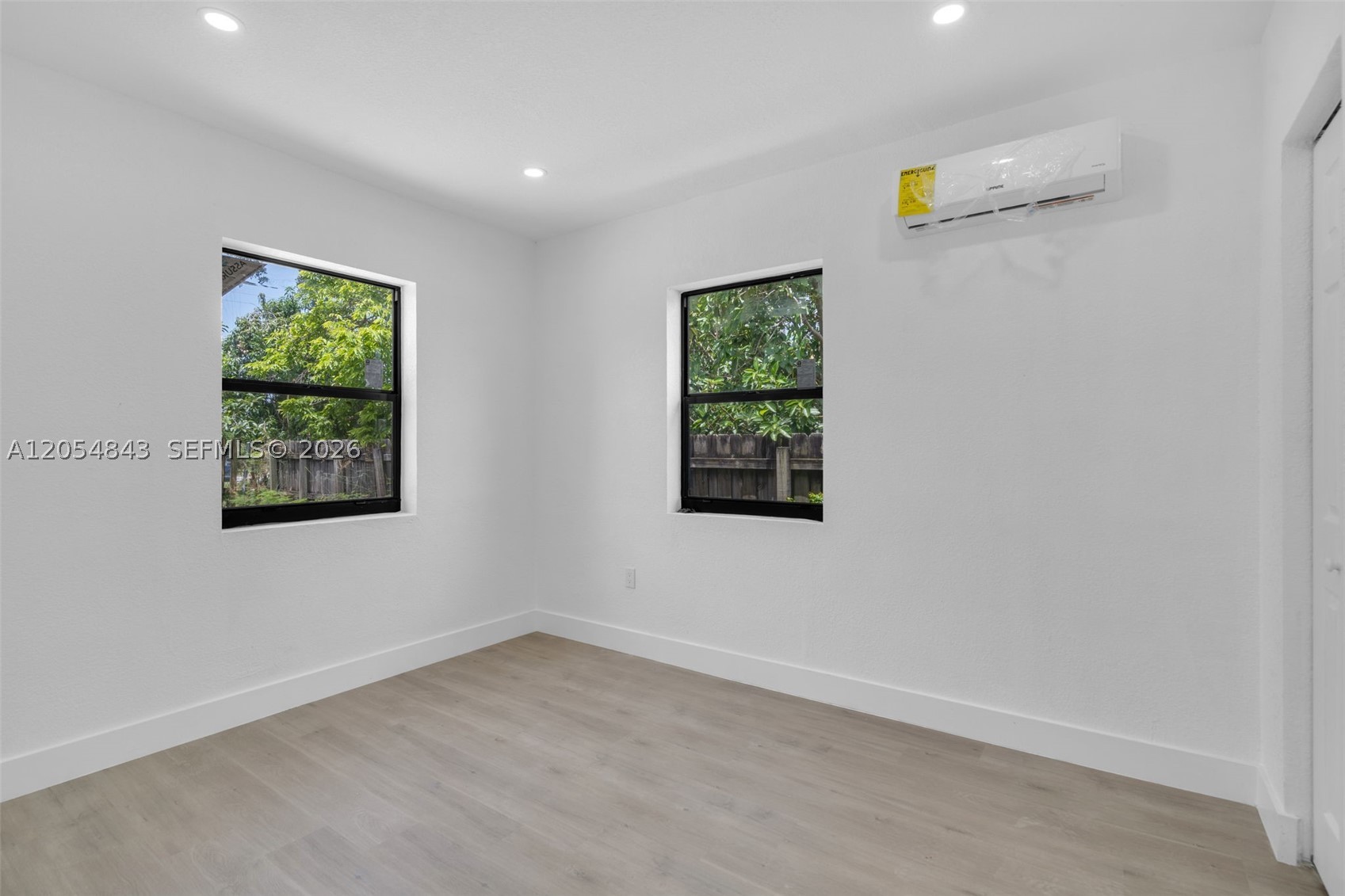 EVERGLADES AVE HEIGHTS AD - Residential
