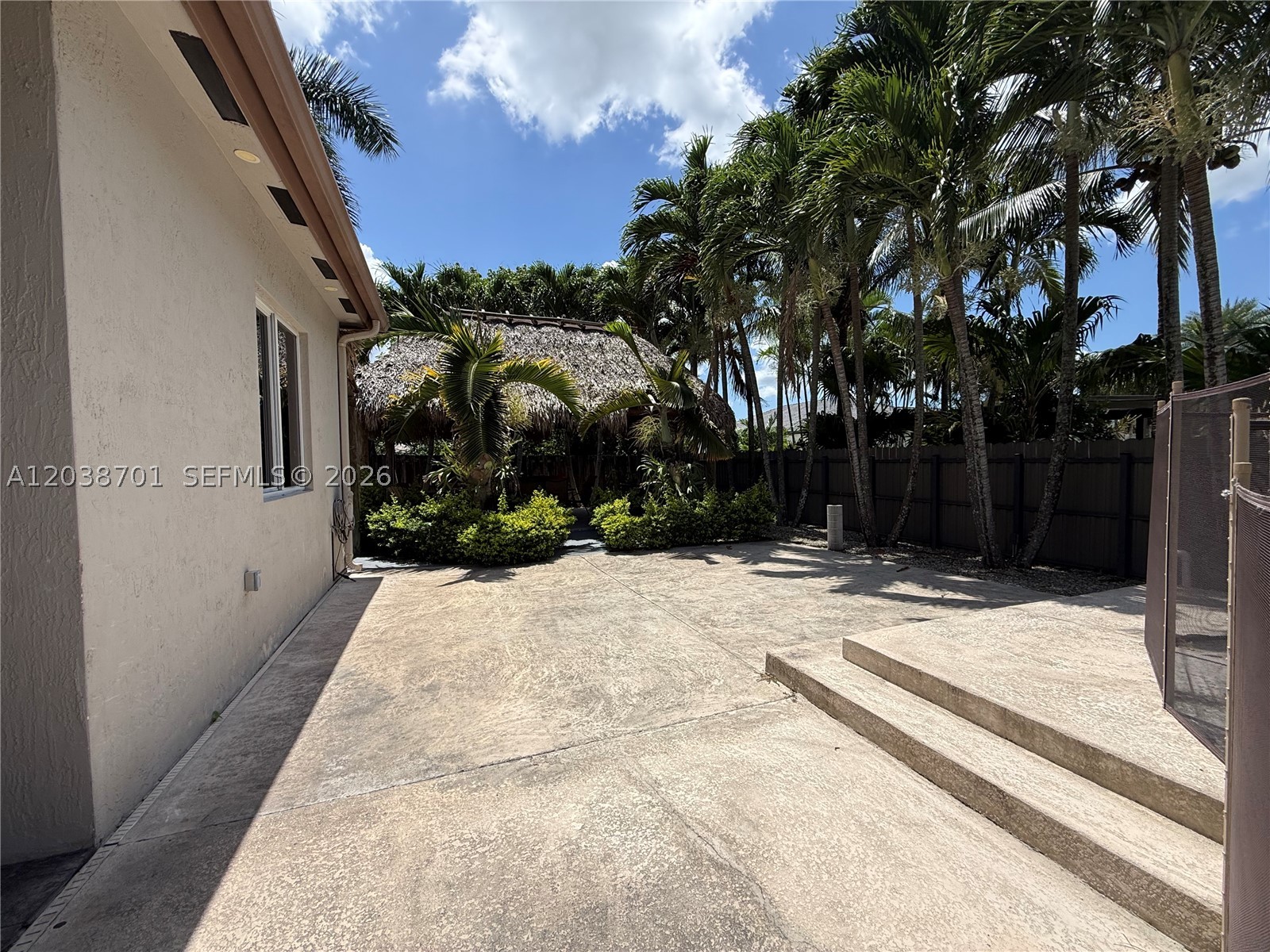VIRGINIA ESTATES - Residential