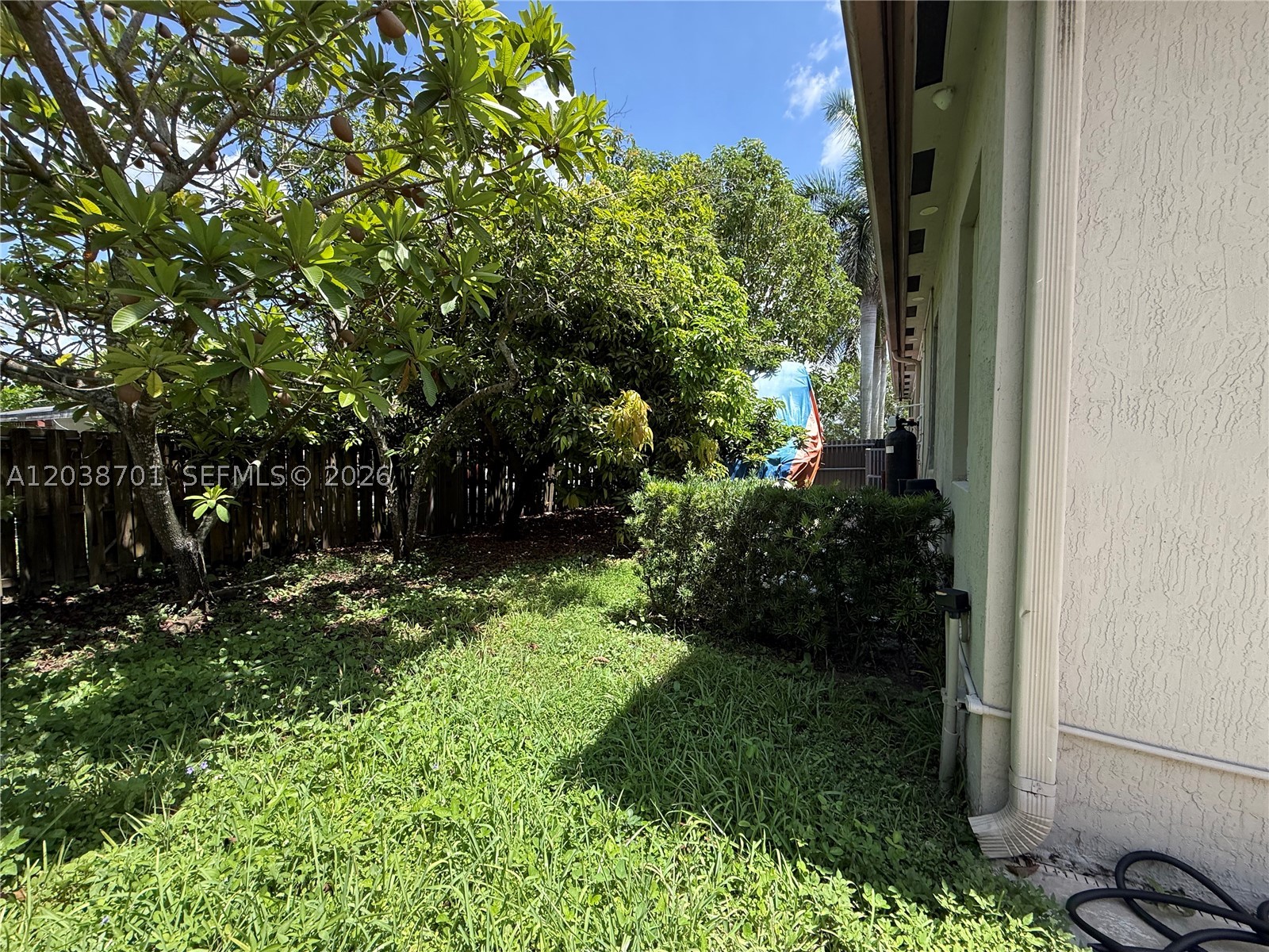 VIRGINIA ESTATES - Residential