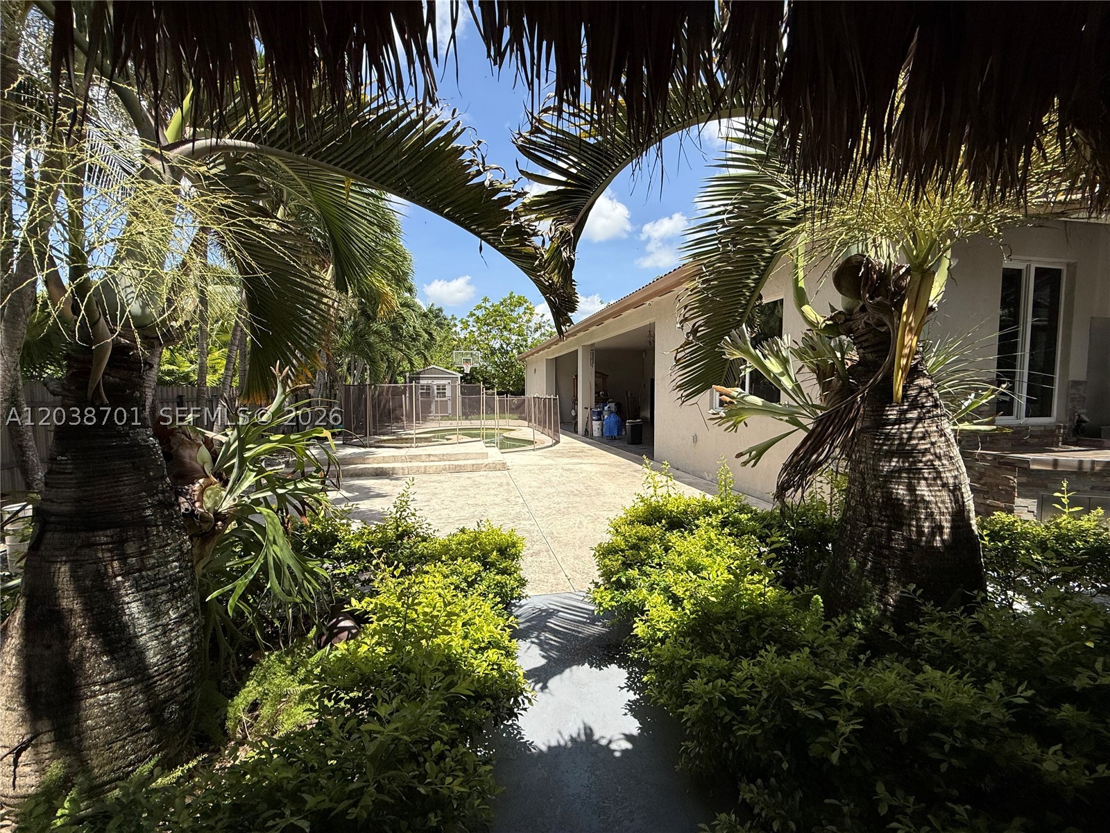 VIRGINIA ESTATES - Residential