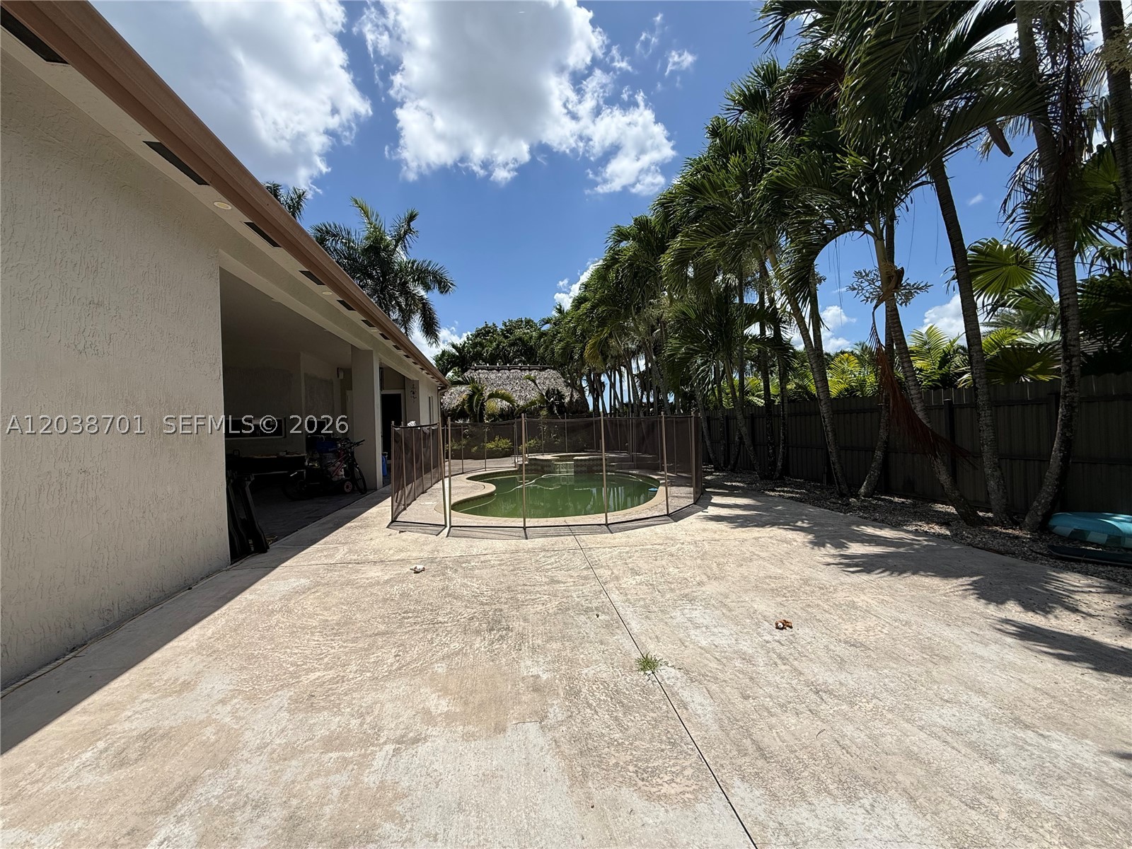 VIRGINIA ESTATES - Residential