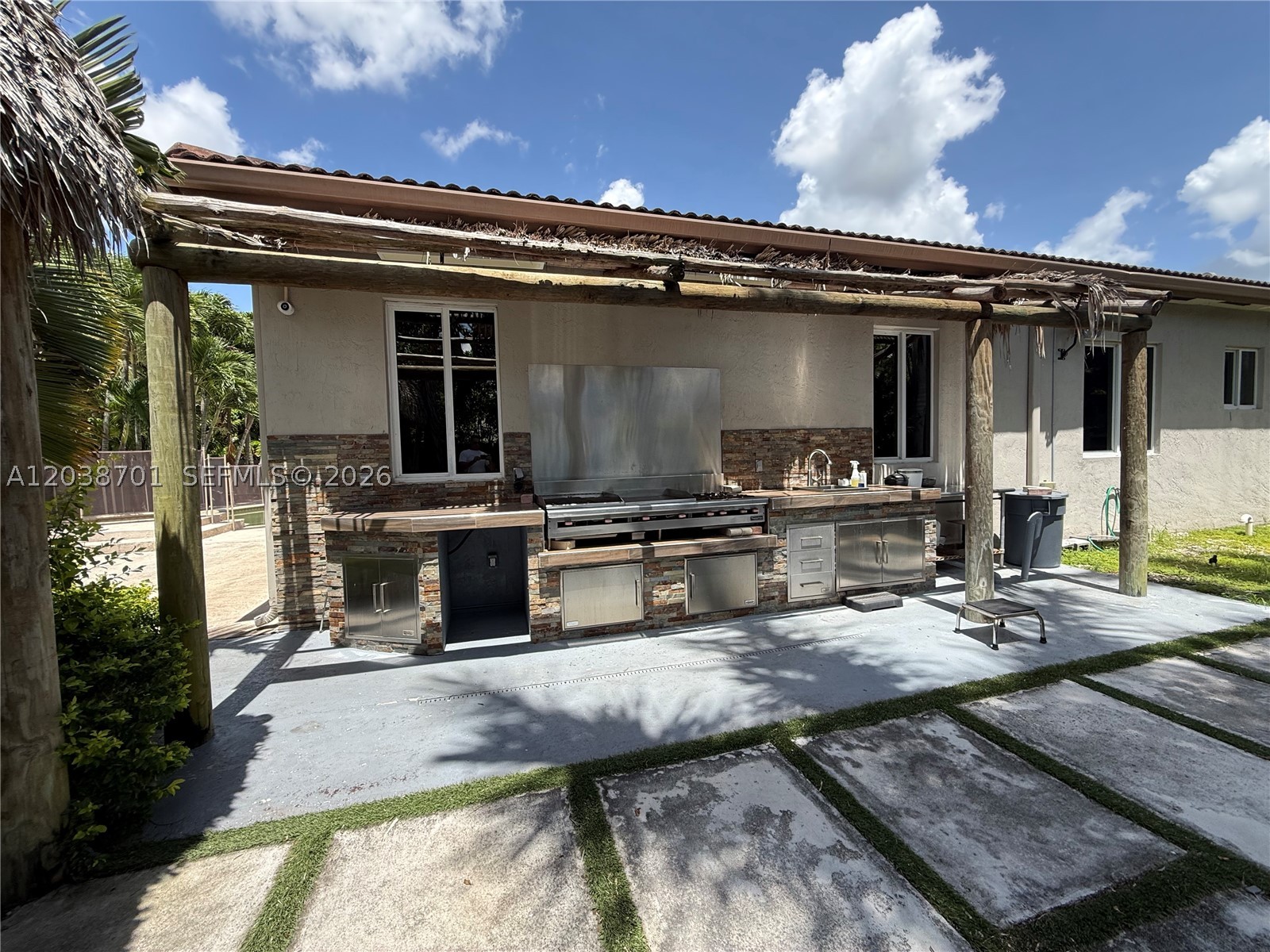 VIRGINIA ESTATES - Residential