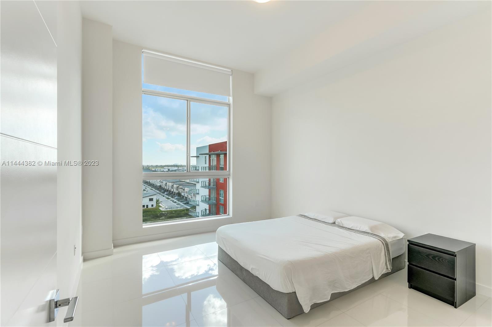 MIDTOWN AT DORAL - Residential