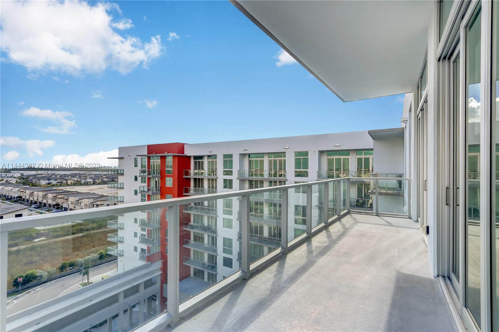 MIDTOWN AT DORAL - Residential
