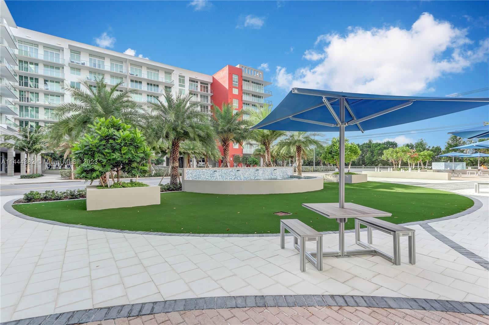 MIDTOWN AT DORAL - Residential