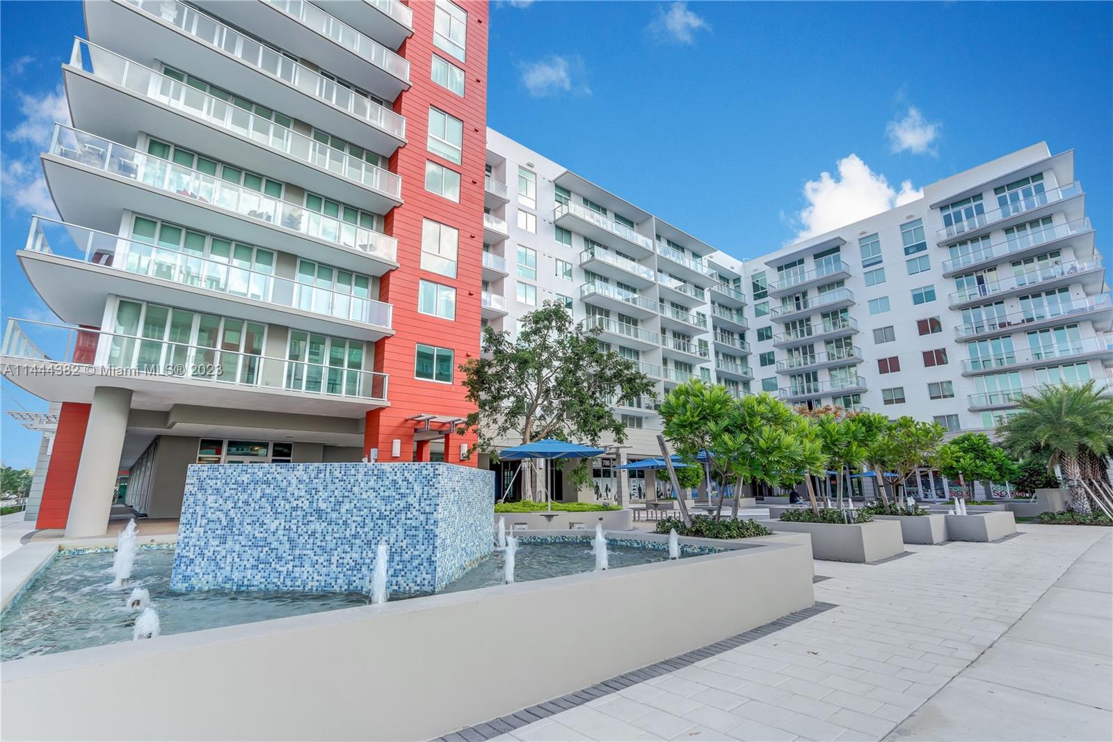 MIDTOWN AT DORAL - Residential