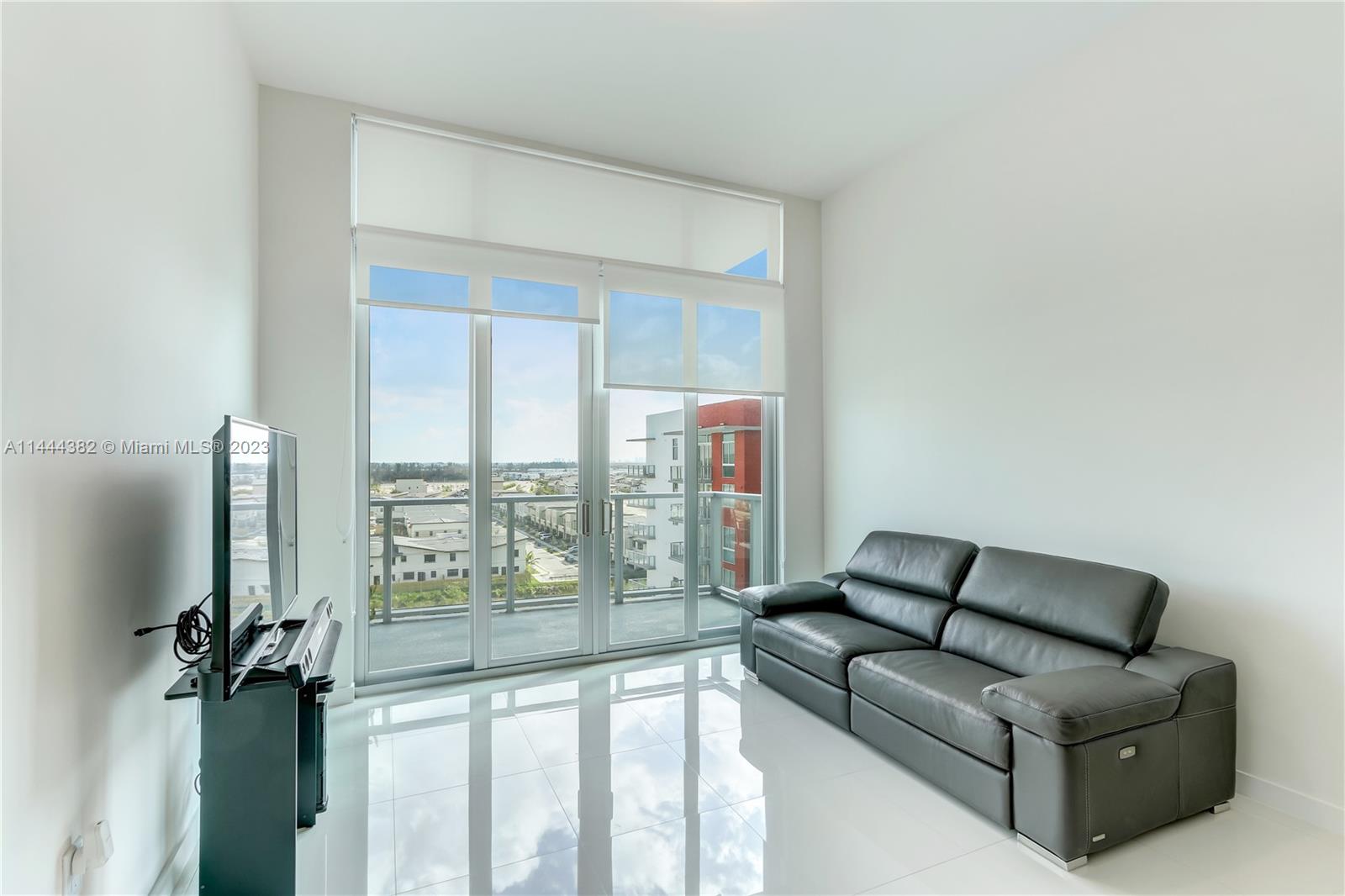 MIDTOWN AT DORAL - Residential