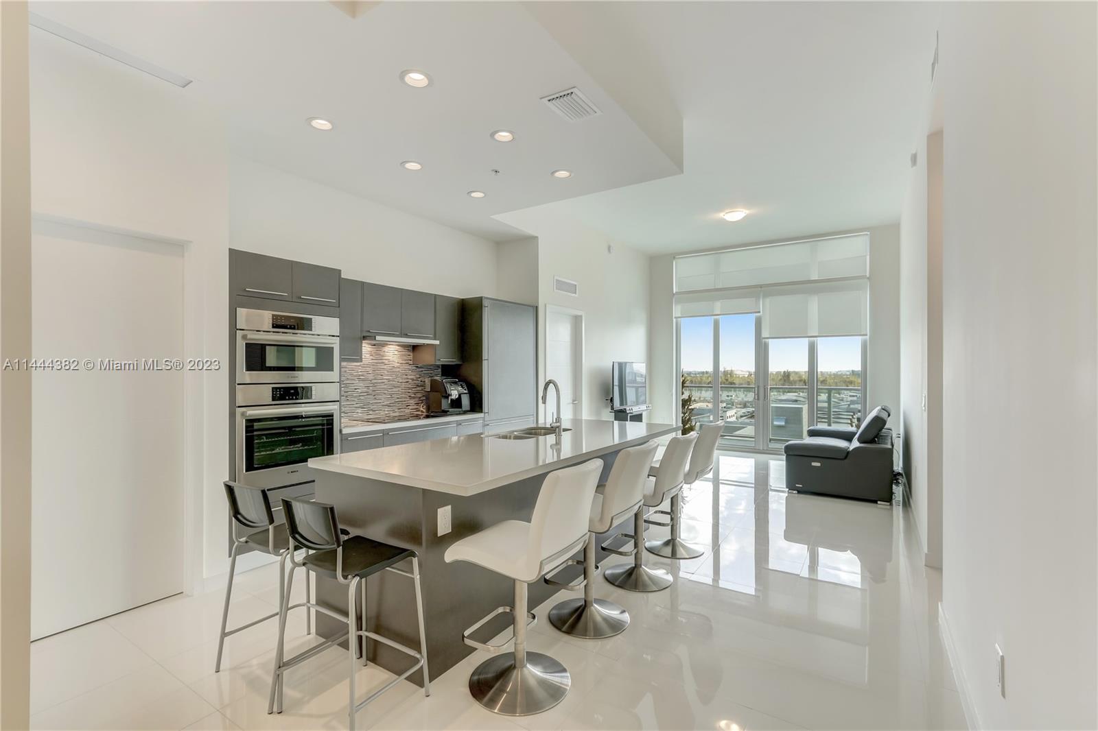 MIDTOWN AT DORAL - Residential