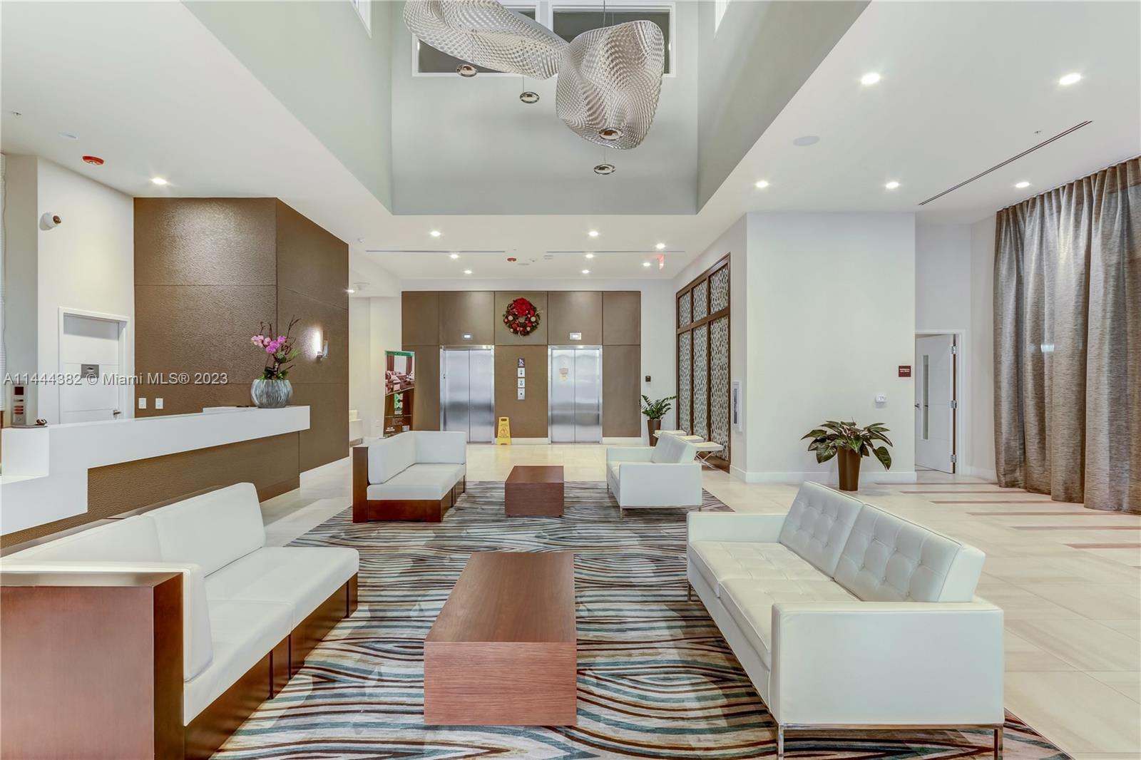 MIDTOWN AT DORAL - Residential