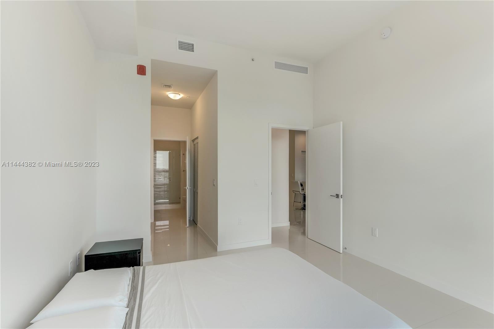 MIDTOWN AT DORAL - Residential