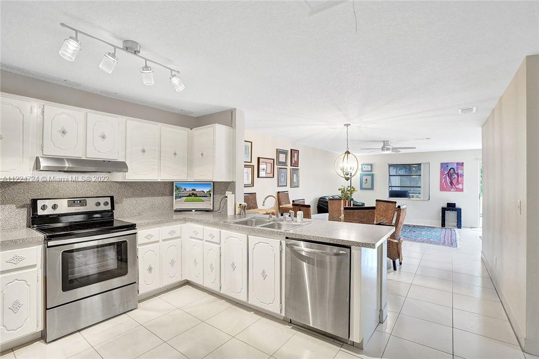 SEACREST ISLES 1 ADD - Residential Income