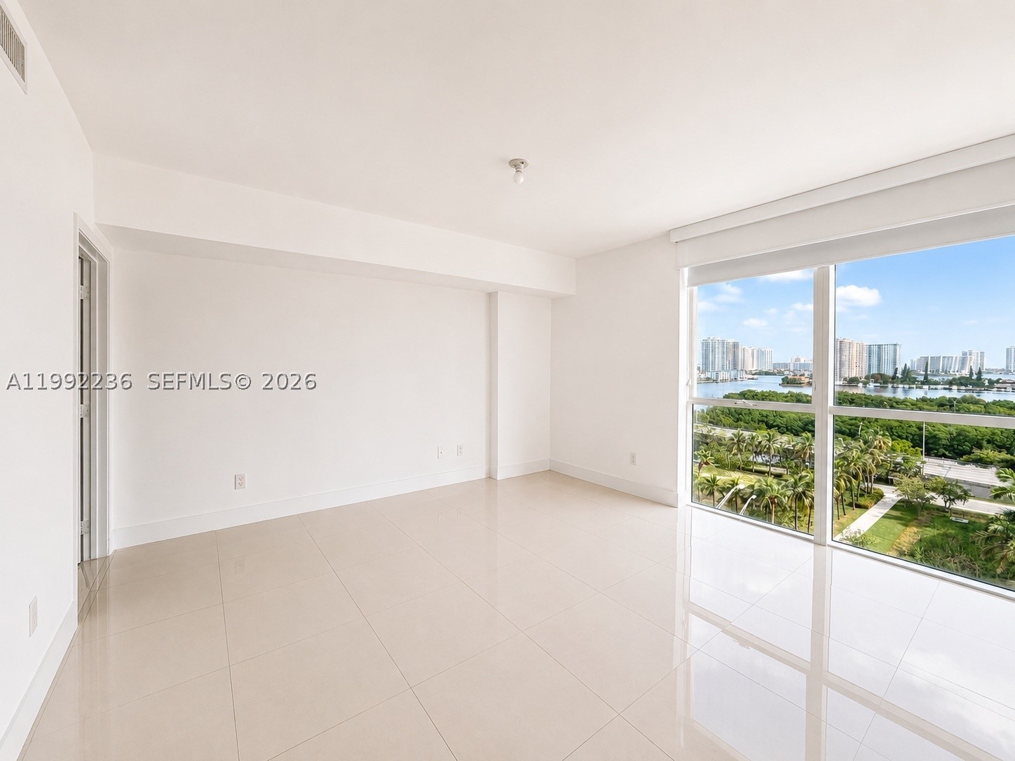 400 SUNNY ISLES CONDO EAS - Residential