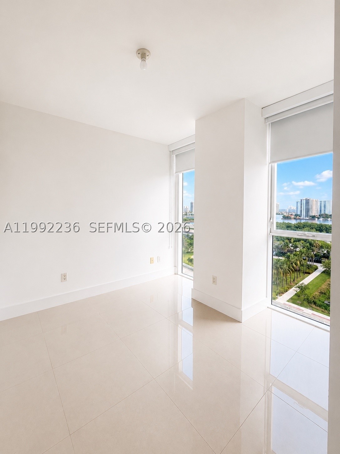400 SUNNY ISLES CONDO EAS - Residential