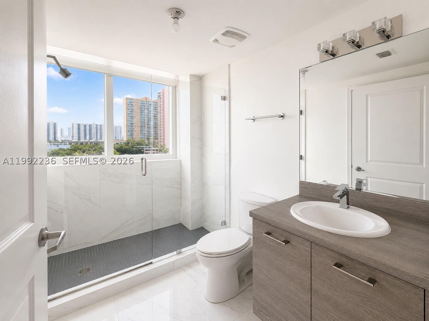 400 SUNNY ISLES CONDO EAS - Residential