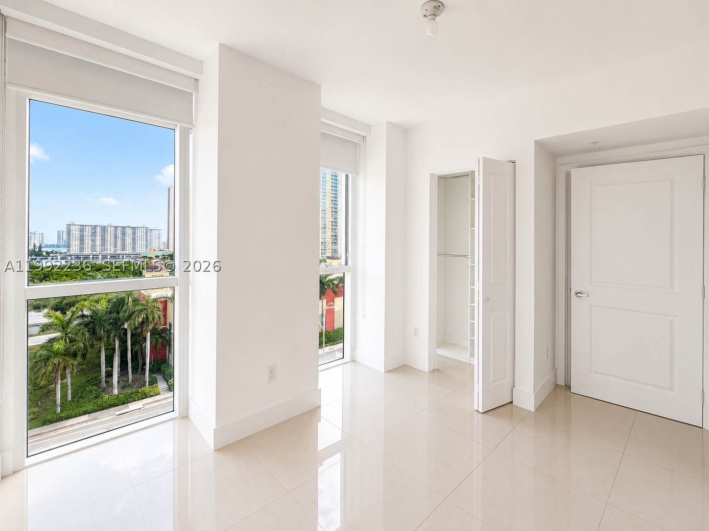 400 SUNNY ISLES CONDO EAS - Residential