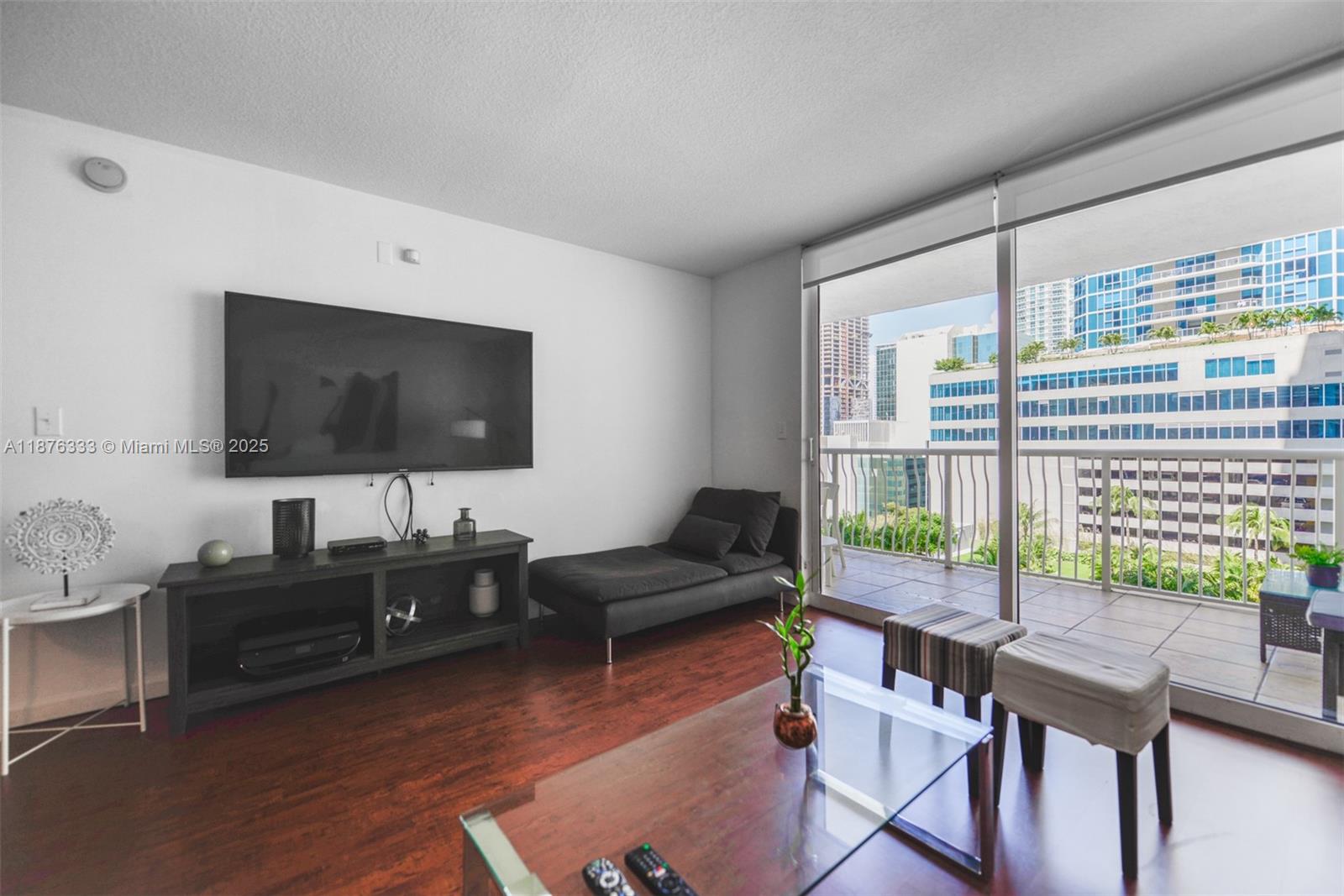 THE CLUB AT BRICKELL BAY - Residential Lease