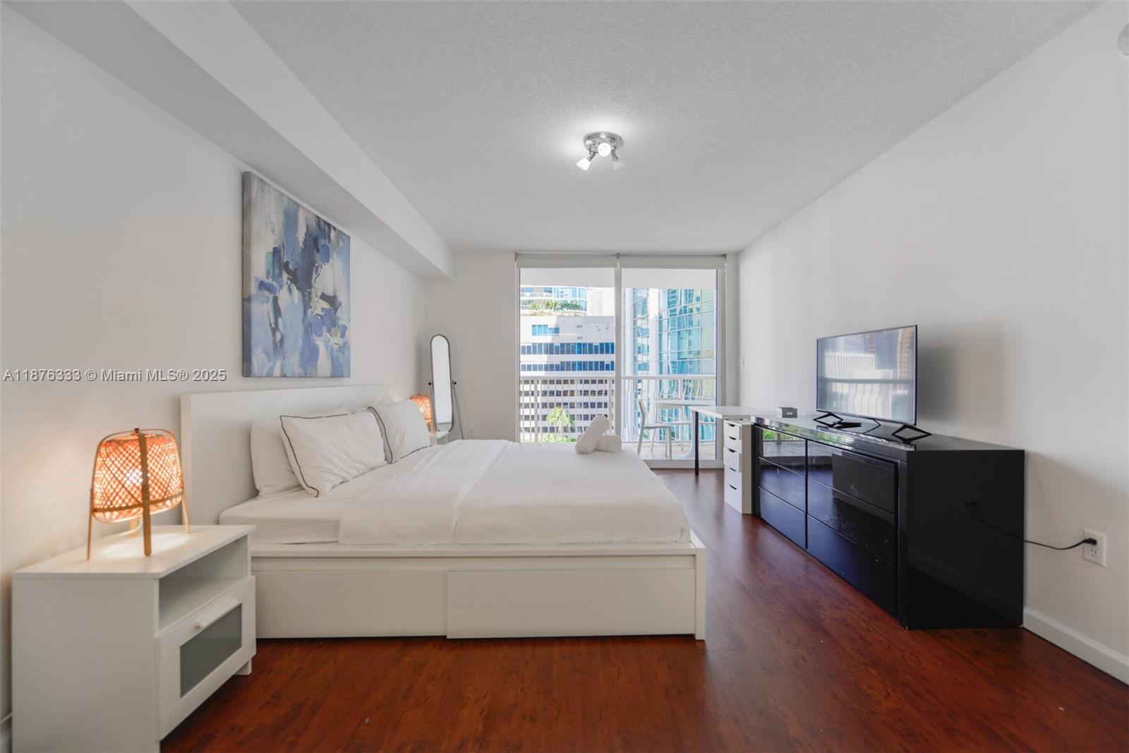 THE CLUB AT BRICKELL BAY - Residential Lease