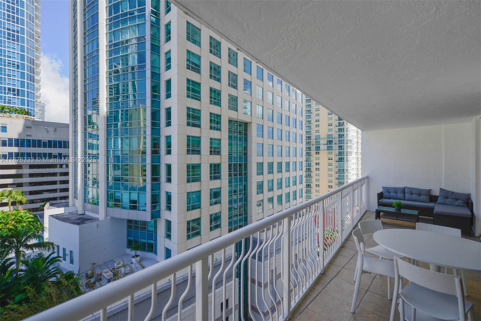 THE CLUB AT BRICKELL BAY - Residential Lease
