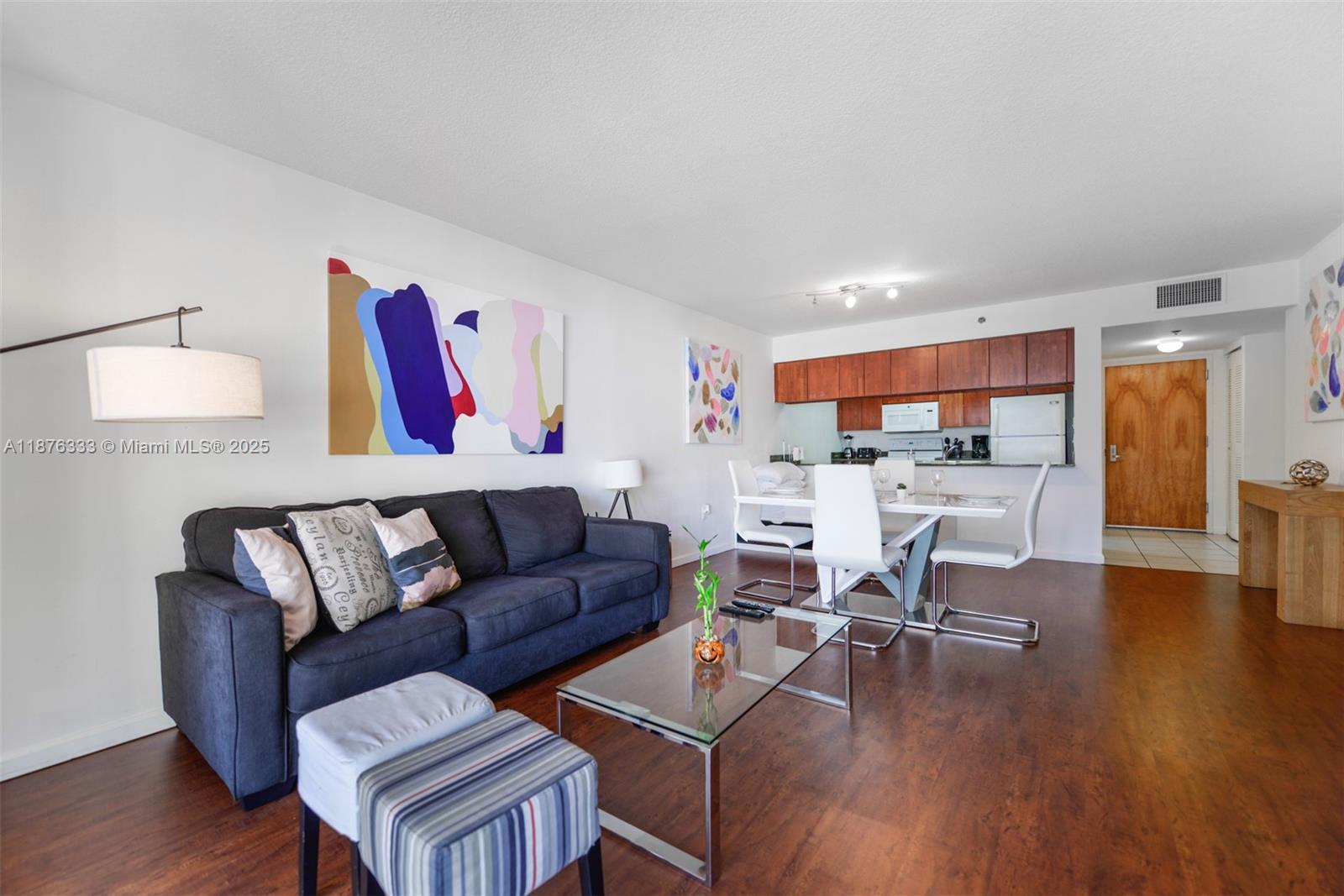 THE CLUB AT BRICKELL BAY - Residential Lease