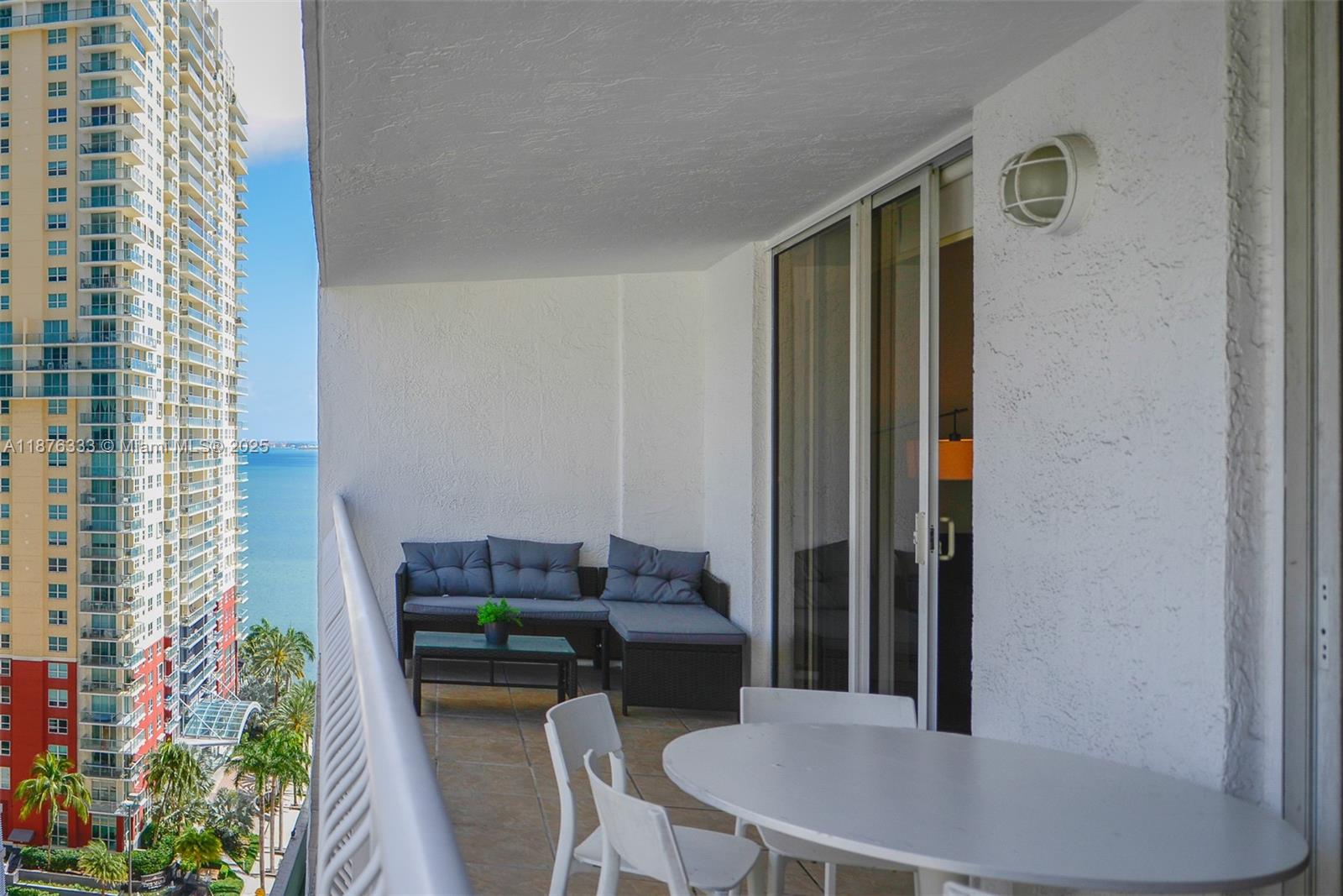 THE CLUB AT BRICKELL BAY - Residential Lease