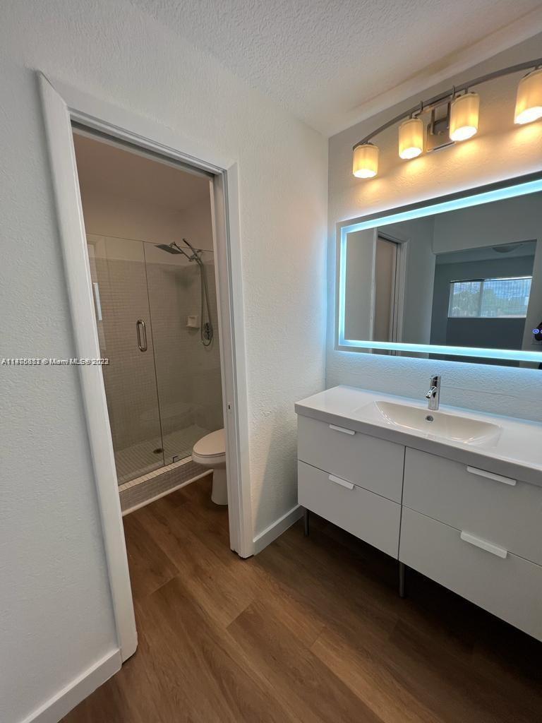 LAKEVIEW AT THE HAMMOCKS - Residential Lease