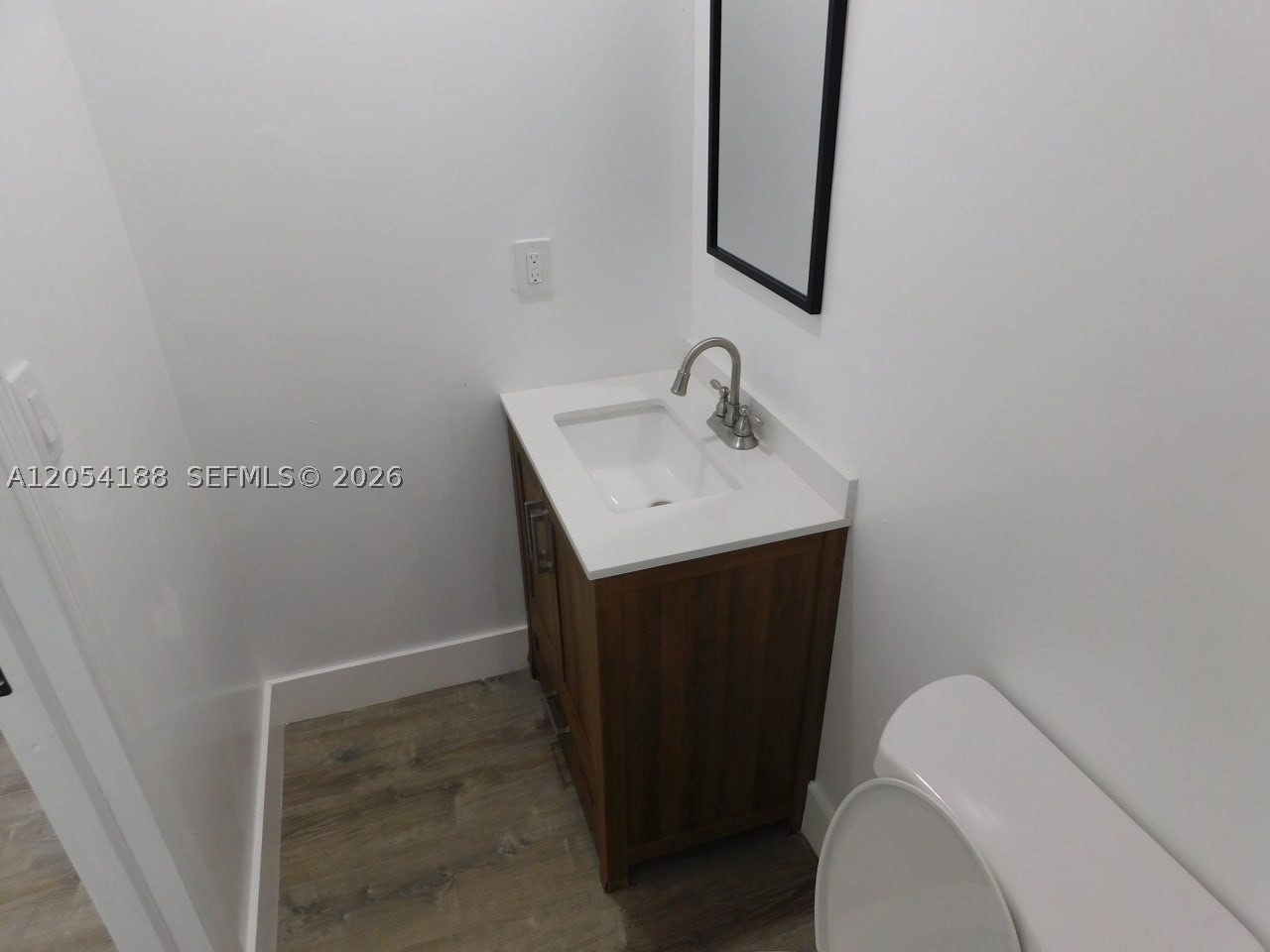 REDLANDS MANSIONS - Residential Lease
