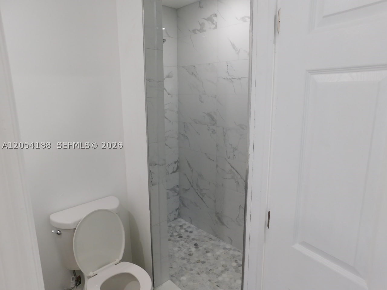 REDLANDS MANSIONS - Residential Lease
