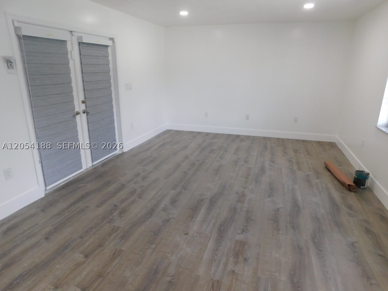 REDLANDS MANSIONS - Residential Lease