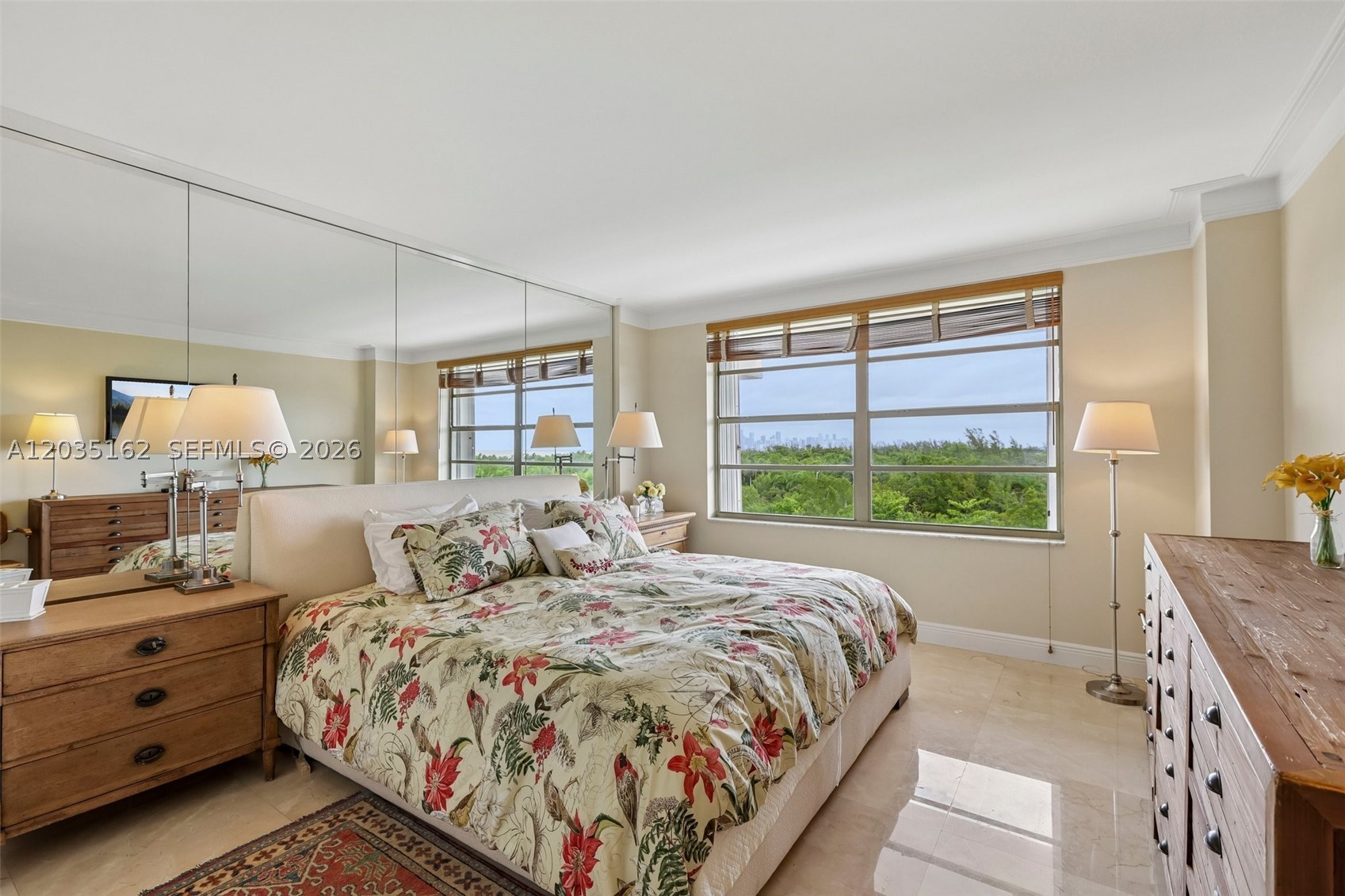 COMMODORE CLUB WEST CONDO - Residential
