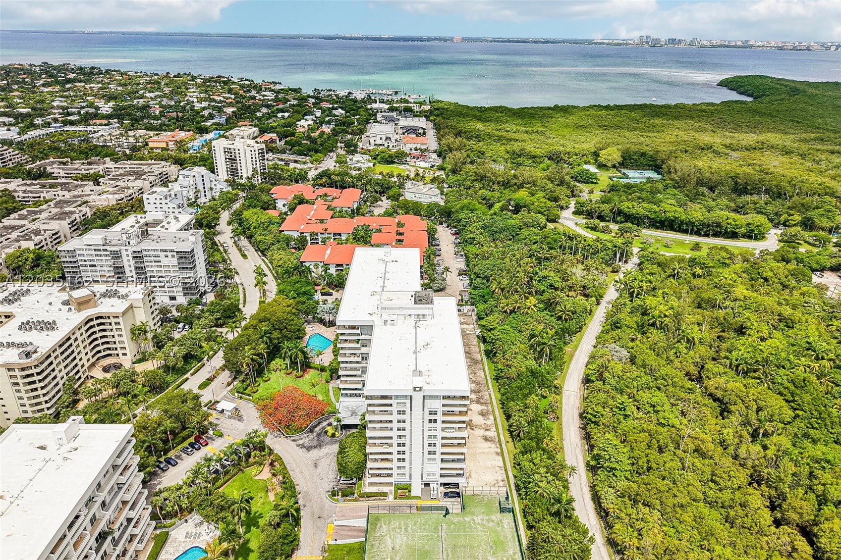 COMMODORE CLUB WEST CONDO - Residential