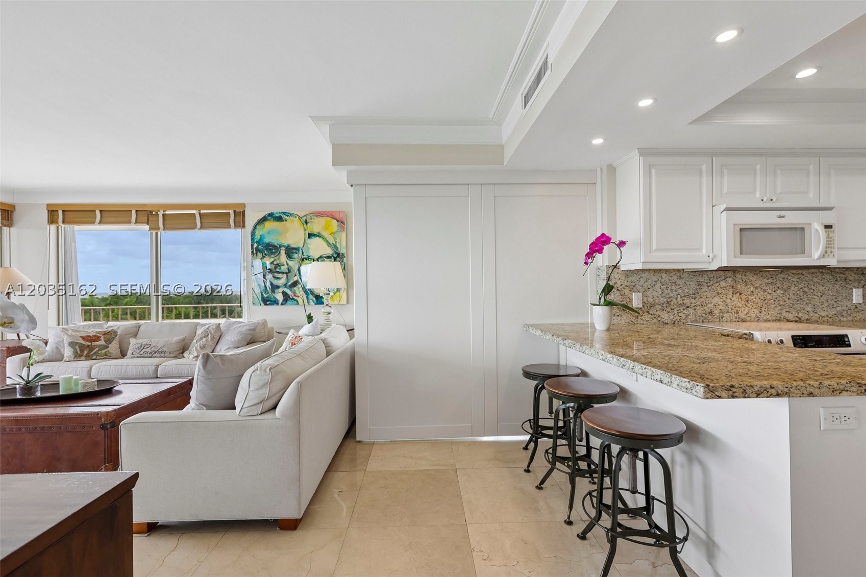 COMMODORE CLUB WEST CONDO - Residential