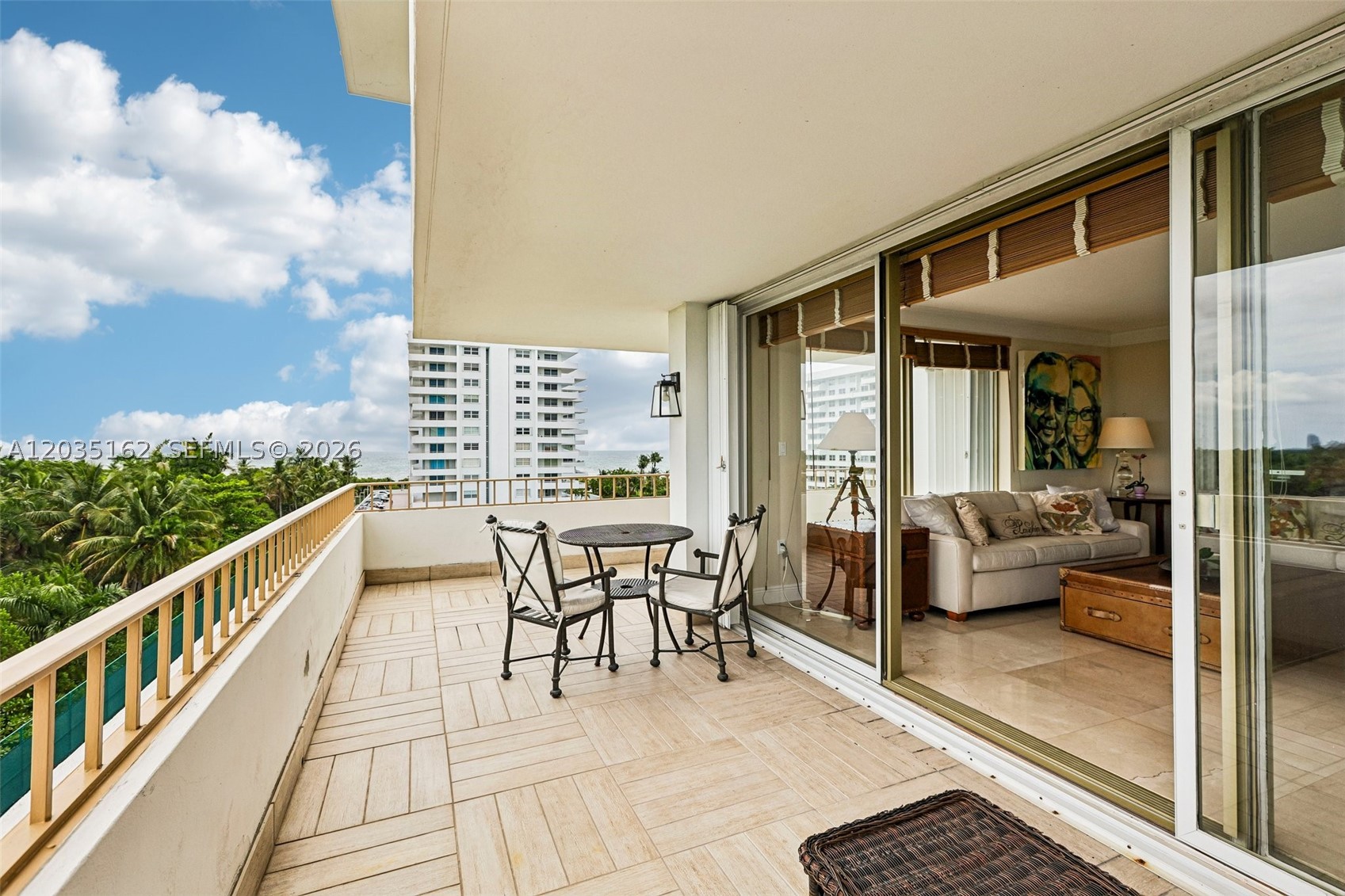 COMMODORE CLUB WEST CONDO - Residential