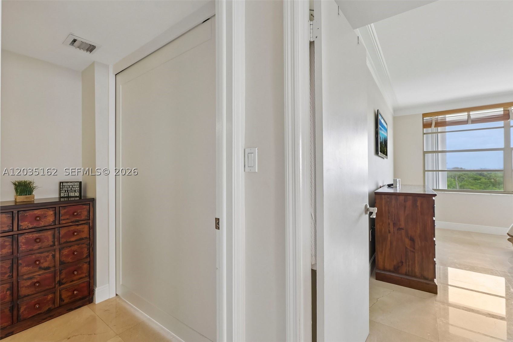 COMMODORE CLUB WEST CONDO - Residential
