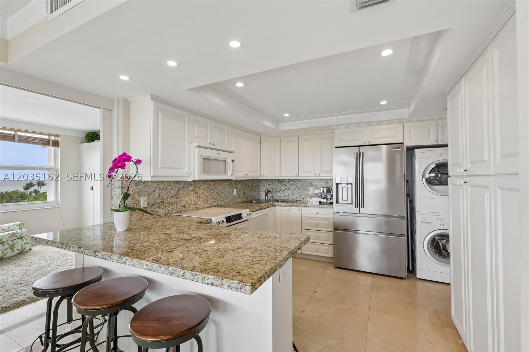 COMMODORE CLUB WEST CONDO - Residential