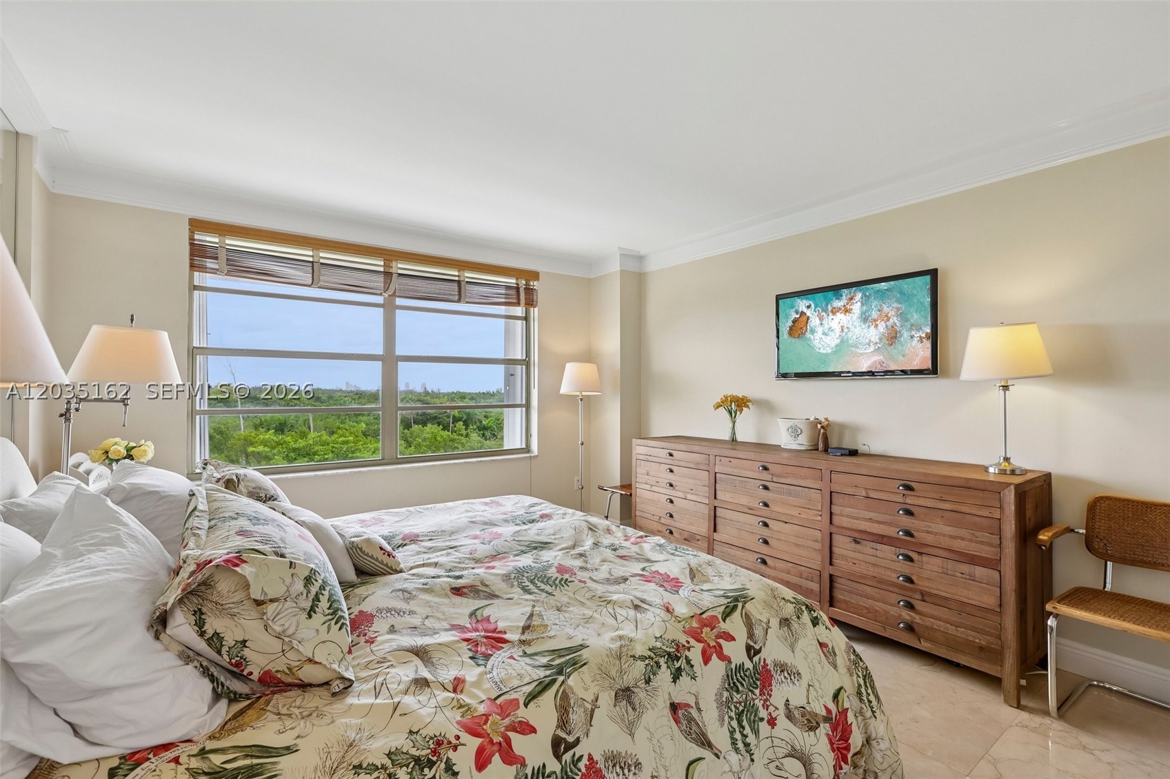 COMMODORE CLUB WEST CONDO - Residential