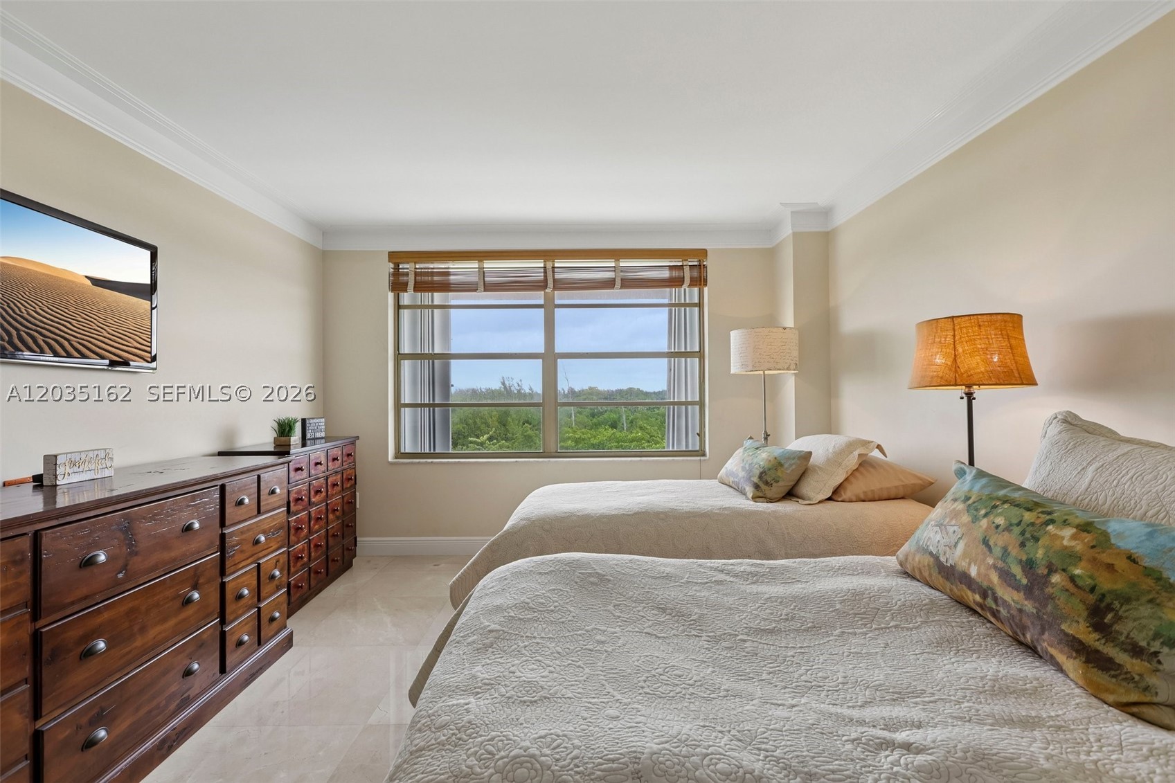 COMMODORE CLUB WEST CONDO - Residential