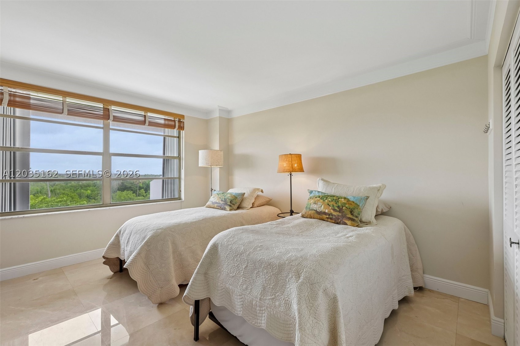 COMMODORE CLUB WEST CONDO - Residential