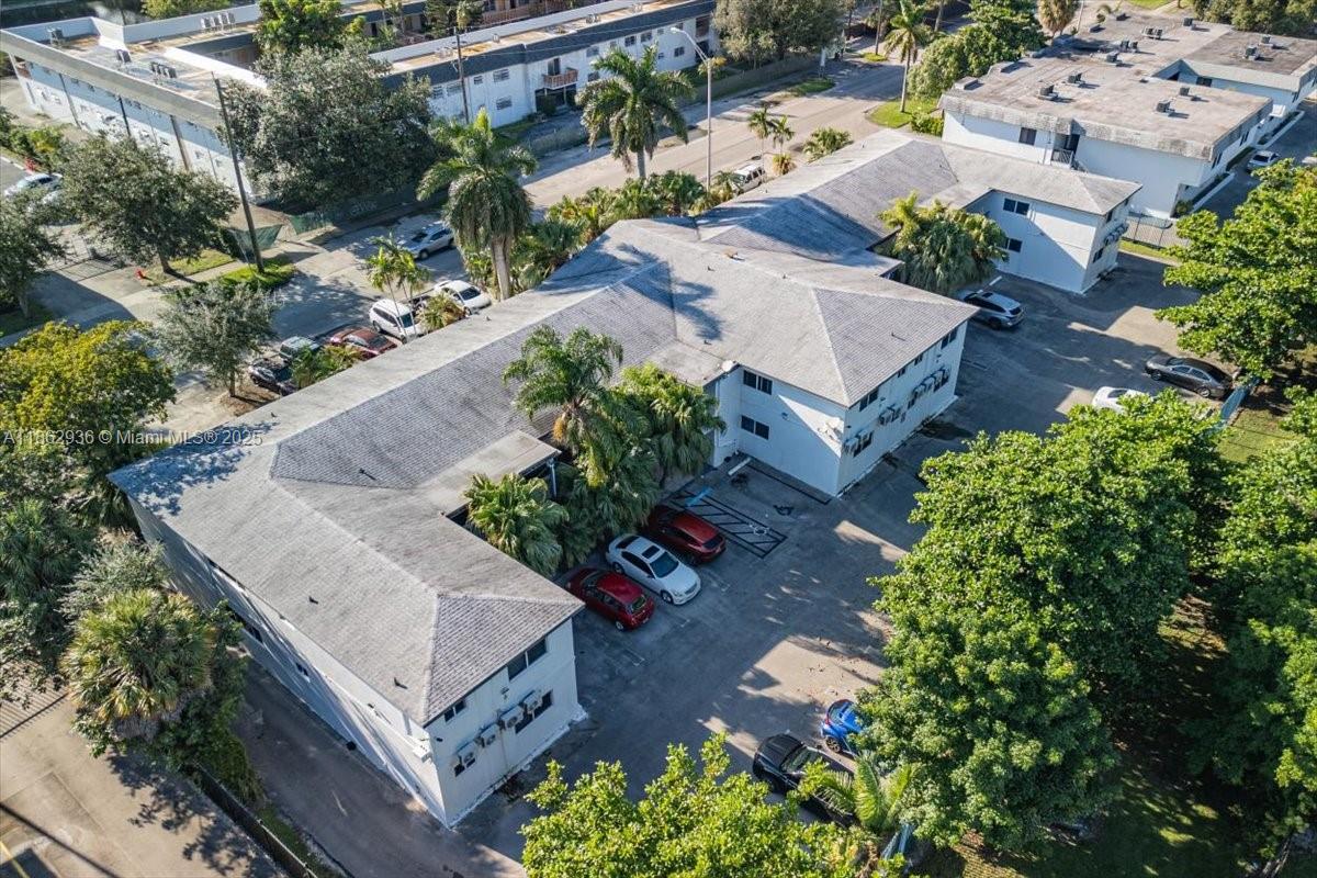 DORIAN APARTMENTS - Residential Income