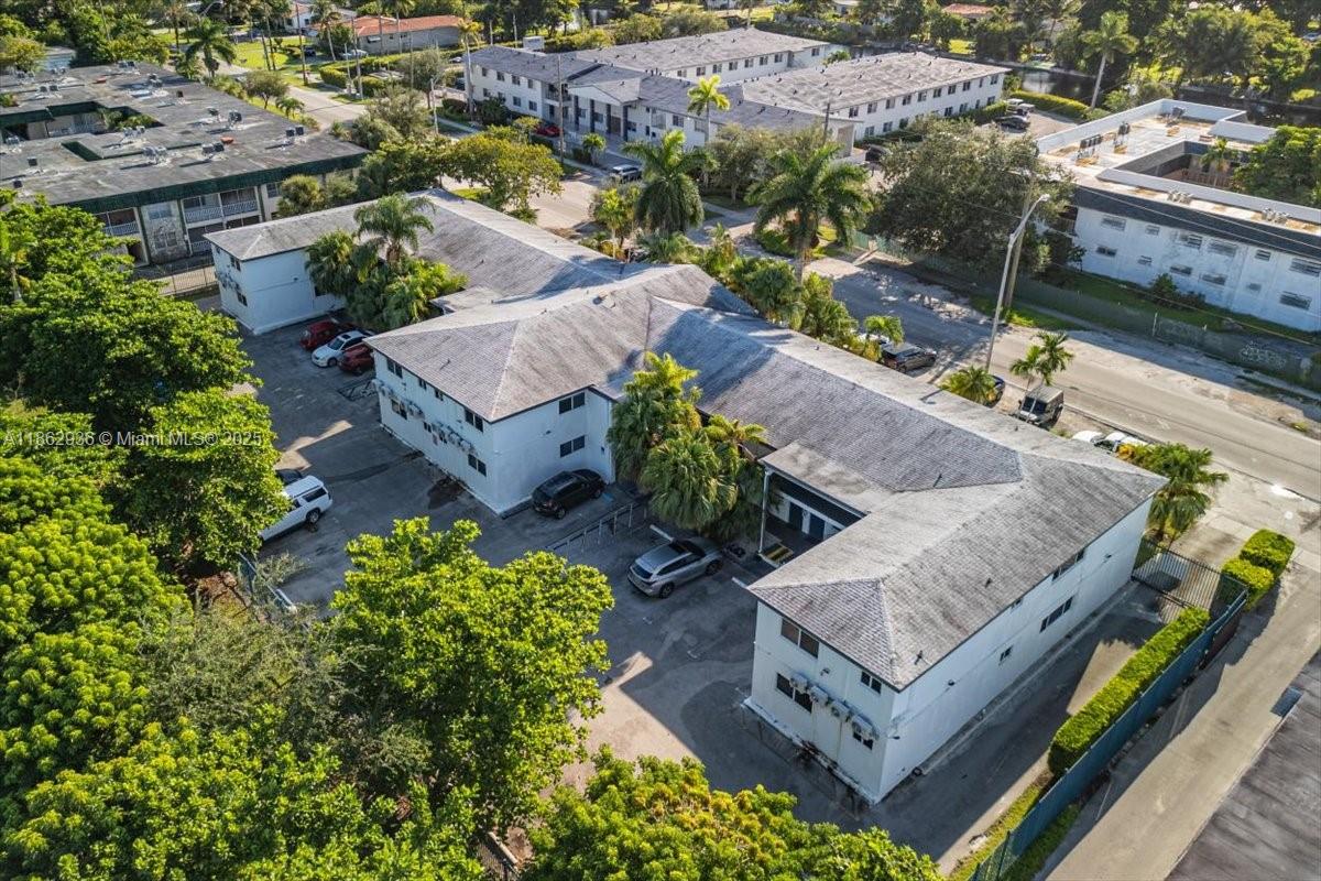 DORIAN APARTMENTS - Residential Income