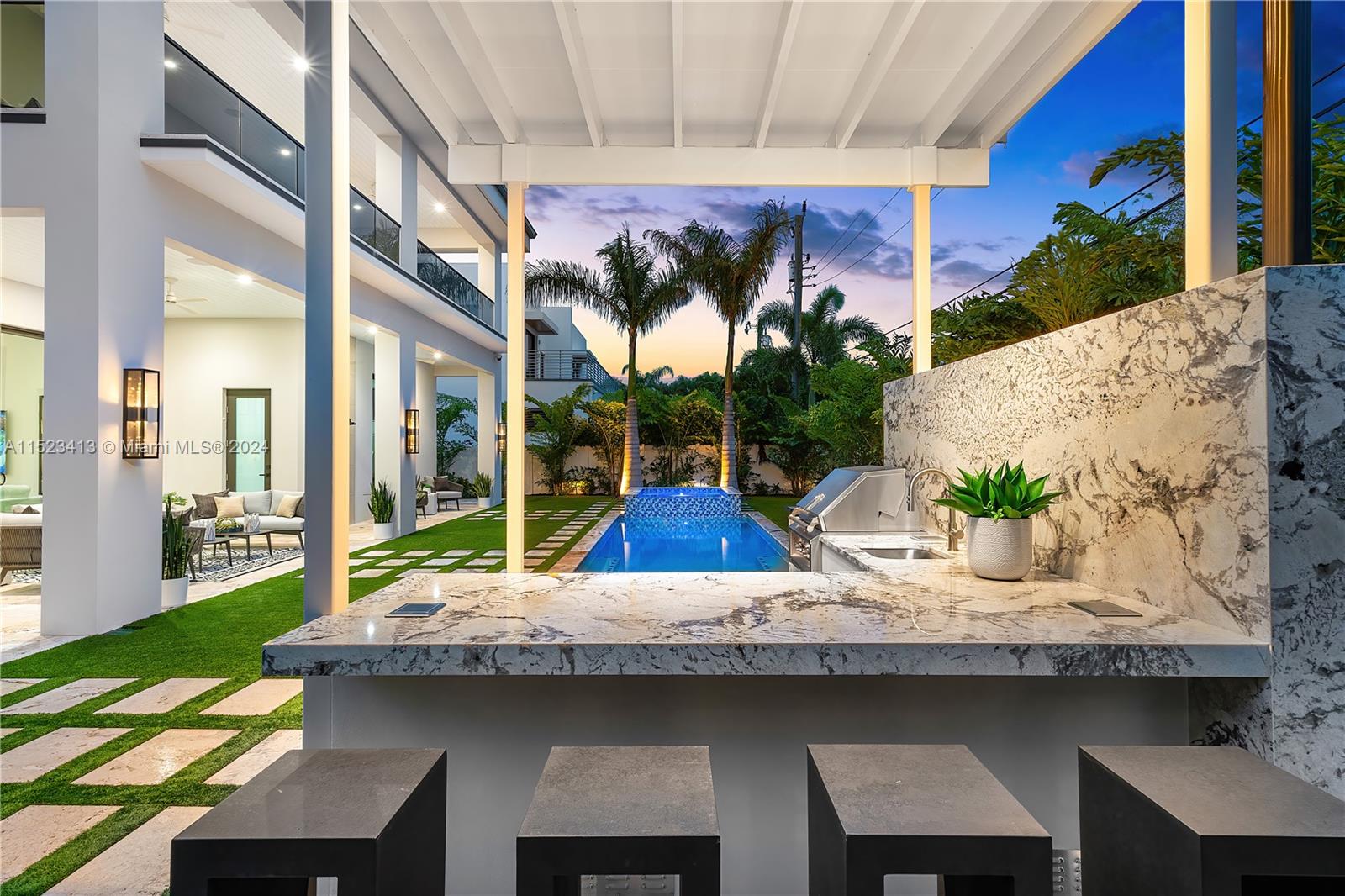 BOCA VILLAS - Residential
