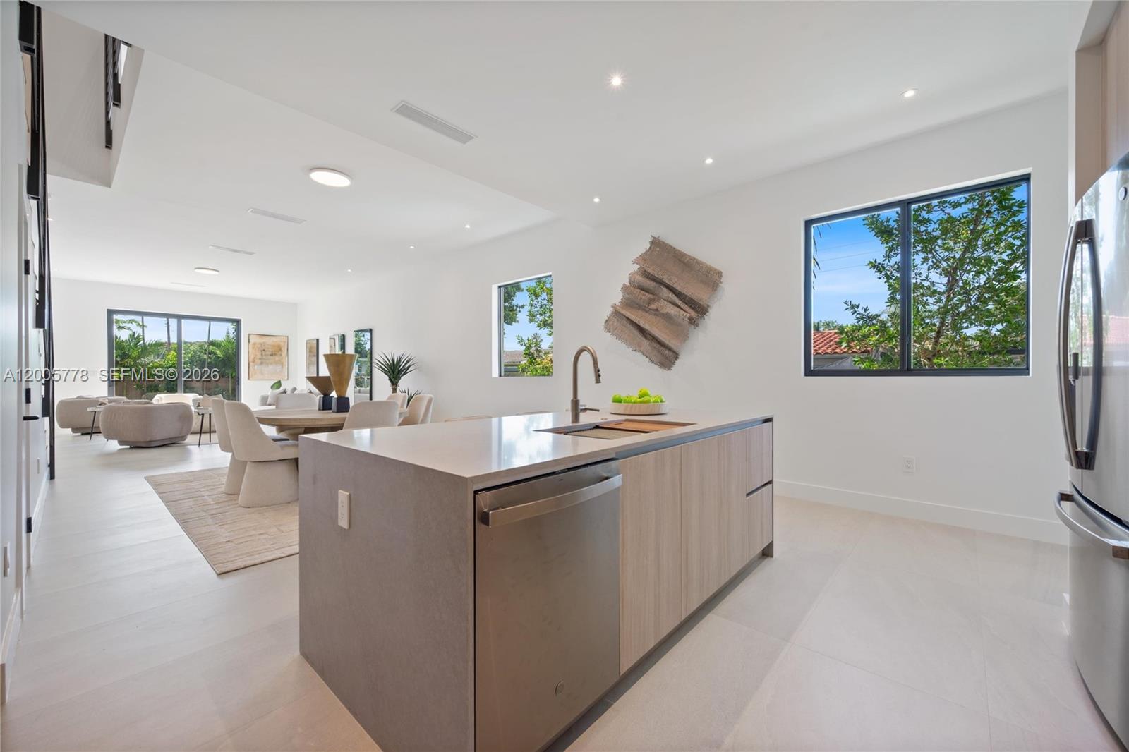 SILVER BLUFF GARDENS - Residential
