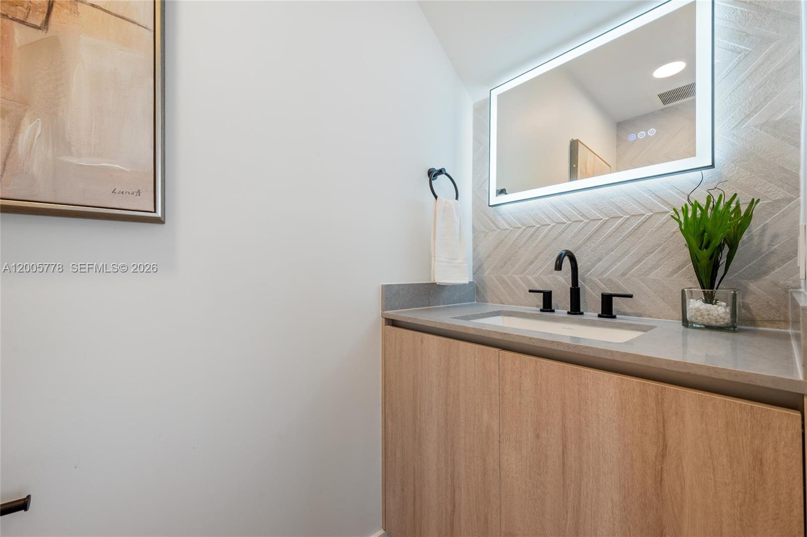 SILVER BLUFF GARDENS - Residential