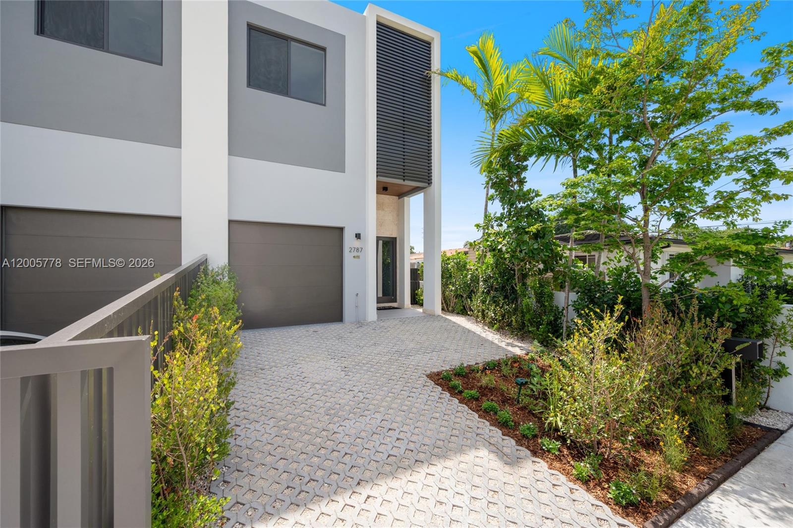 SILVER BLUFF GARDENS - Residential
