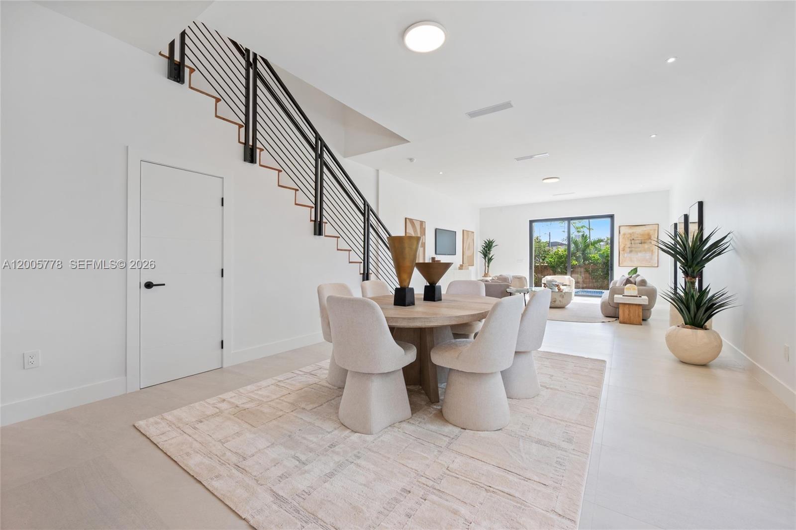 SILVER BLUFF GARDENS - Residential