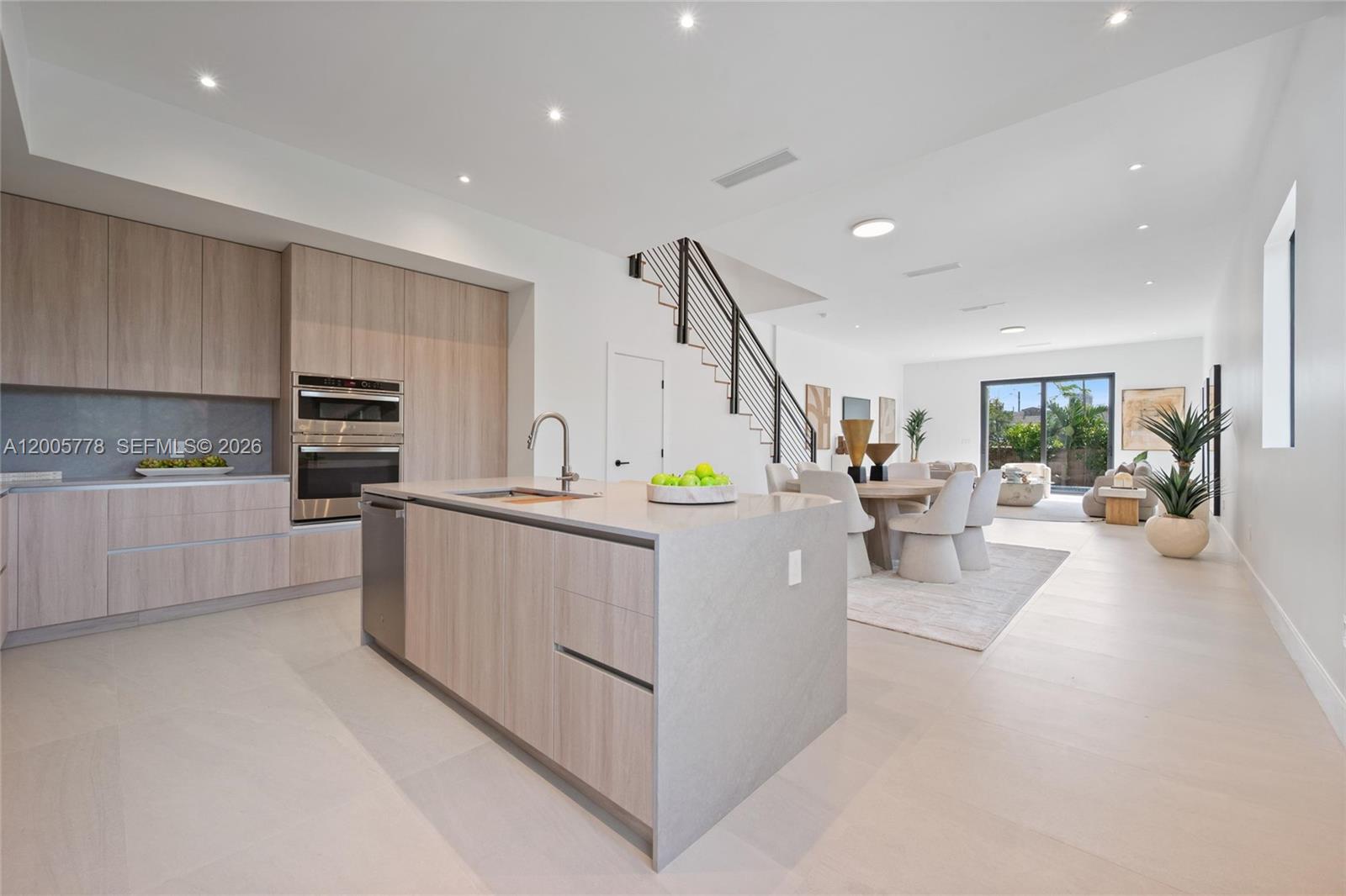SILVER BLUFF GARDENS - Residential