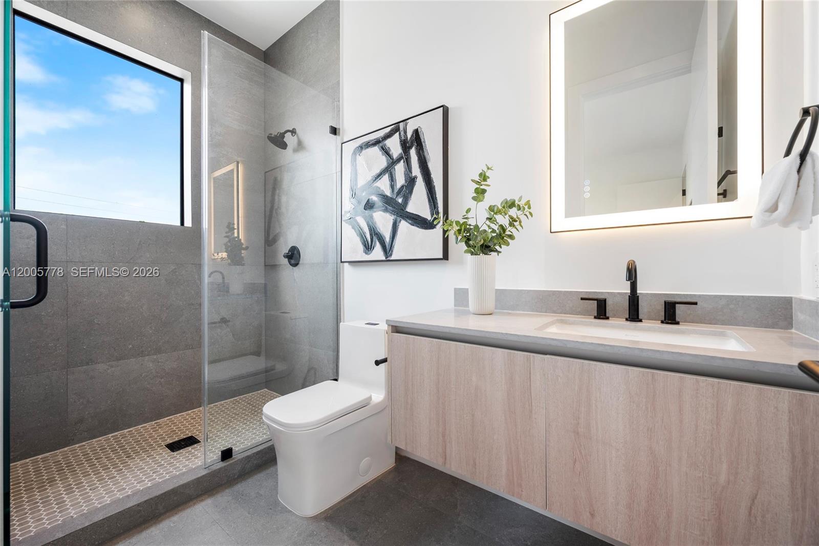 SILVER BLUFF GARDENS - Residential
