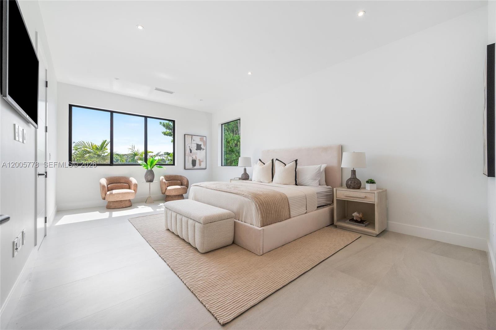 SILVER BLUFF GARDENS - Residential