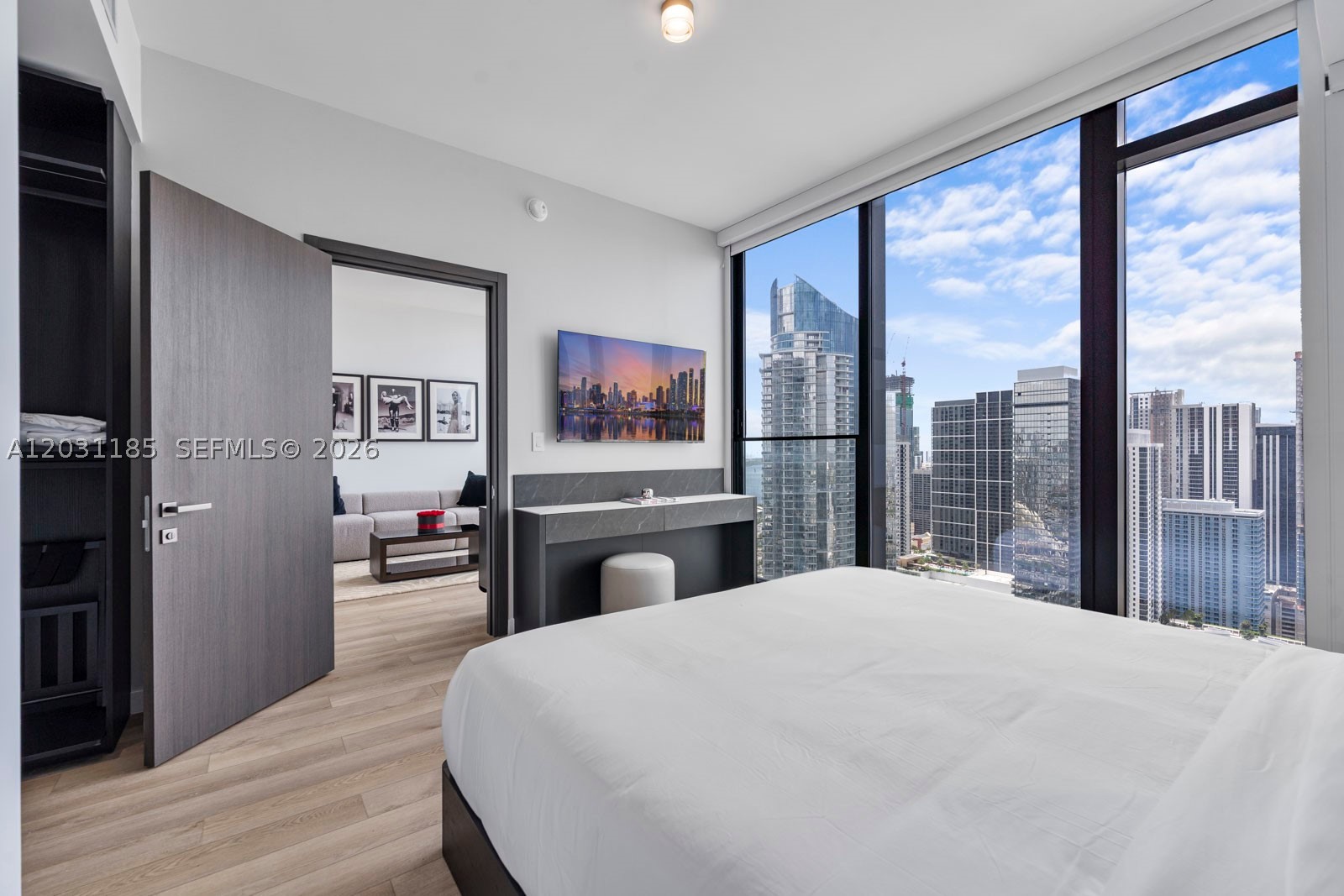MIAMI NORTH - Residential